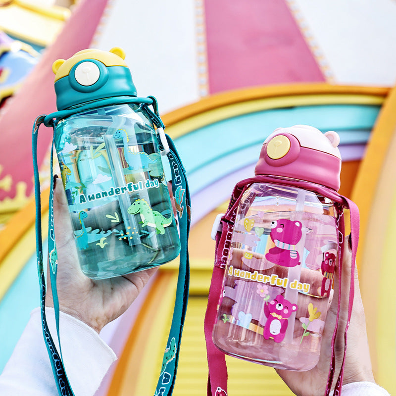 Cartoon Character Sipper Water Bottle 650ml ( 1pc )